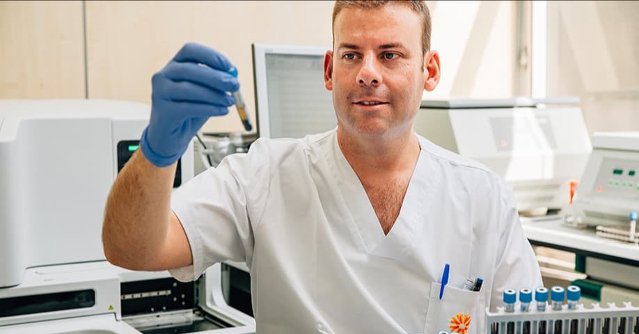 Our multi-disciplinary network of scientists is available to listen to your requirements.